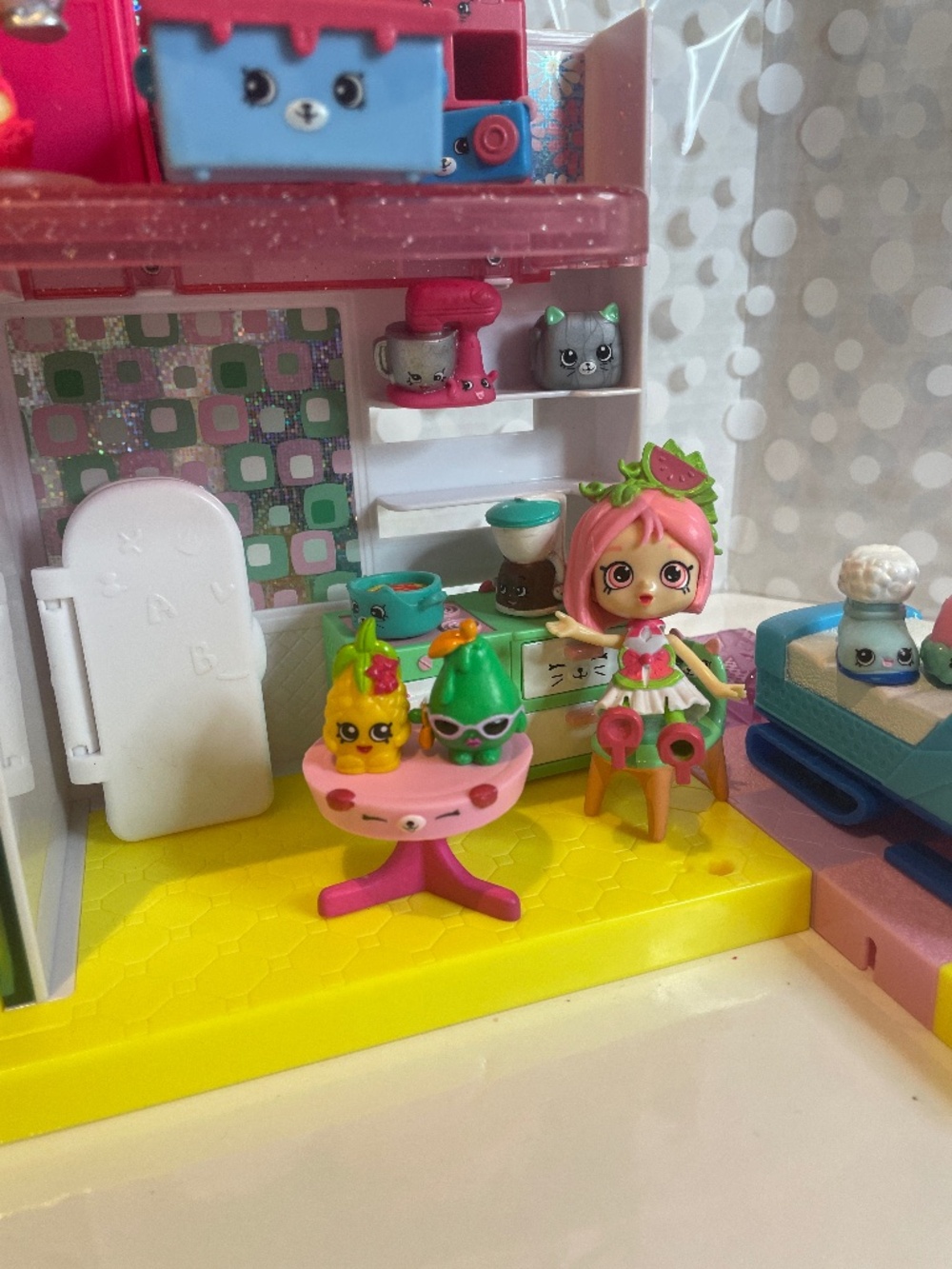 Shopkins Happy Places Sparkle ✨ Hill Happy Home - Picture 5 of 13